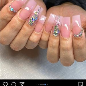 Meet your Posher, Thea